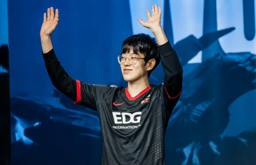 HKA血洗EDG，Clid极限生还后反打宿命之战八强赛，点燃全场激情