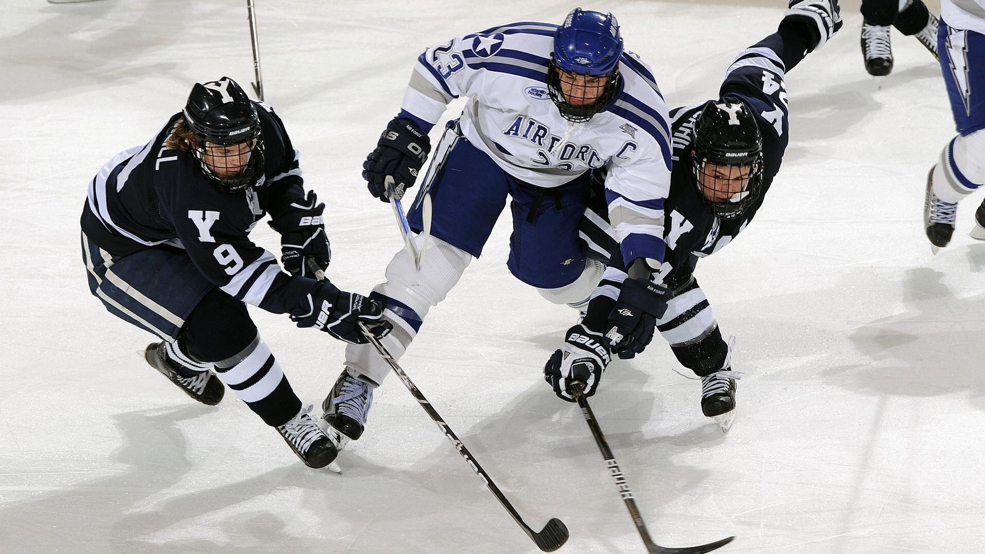 独行侠第三节神逆转，约基奇31+19+8统治内线，解说惊呼，约老师上课了！