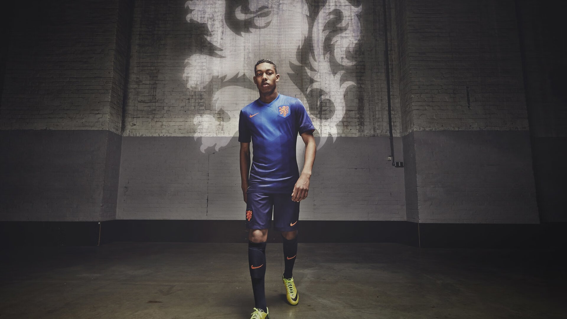 一夫当关！巴斯托尼筑起叹息之墙，秘鲁淘汰美国背后的防守艺术