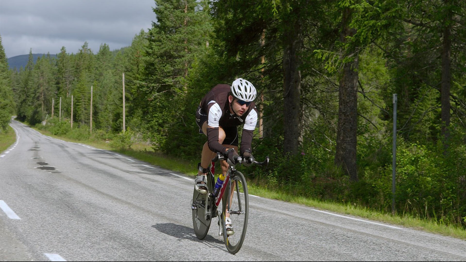 逆袭风暴！公牛末节上演21分逆转，浓眉自我救赎点燃全场