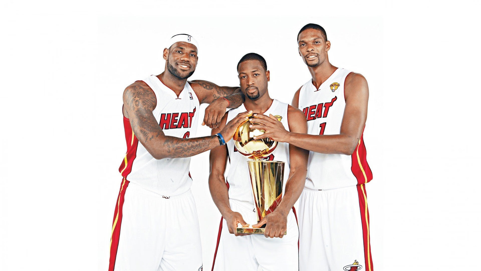 太阳灼烧对手，米切尔季后赛模式全开，当球星接管比赛时，篮球之美如何绽放？